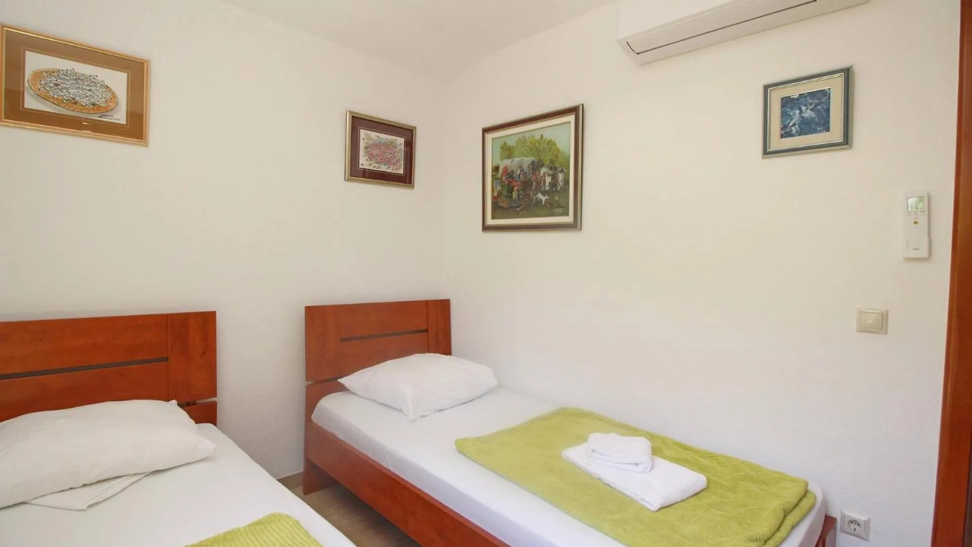 Apartments Mrkus Baska  Croatia