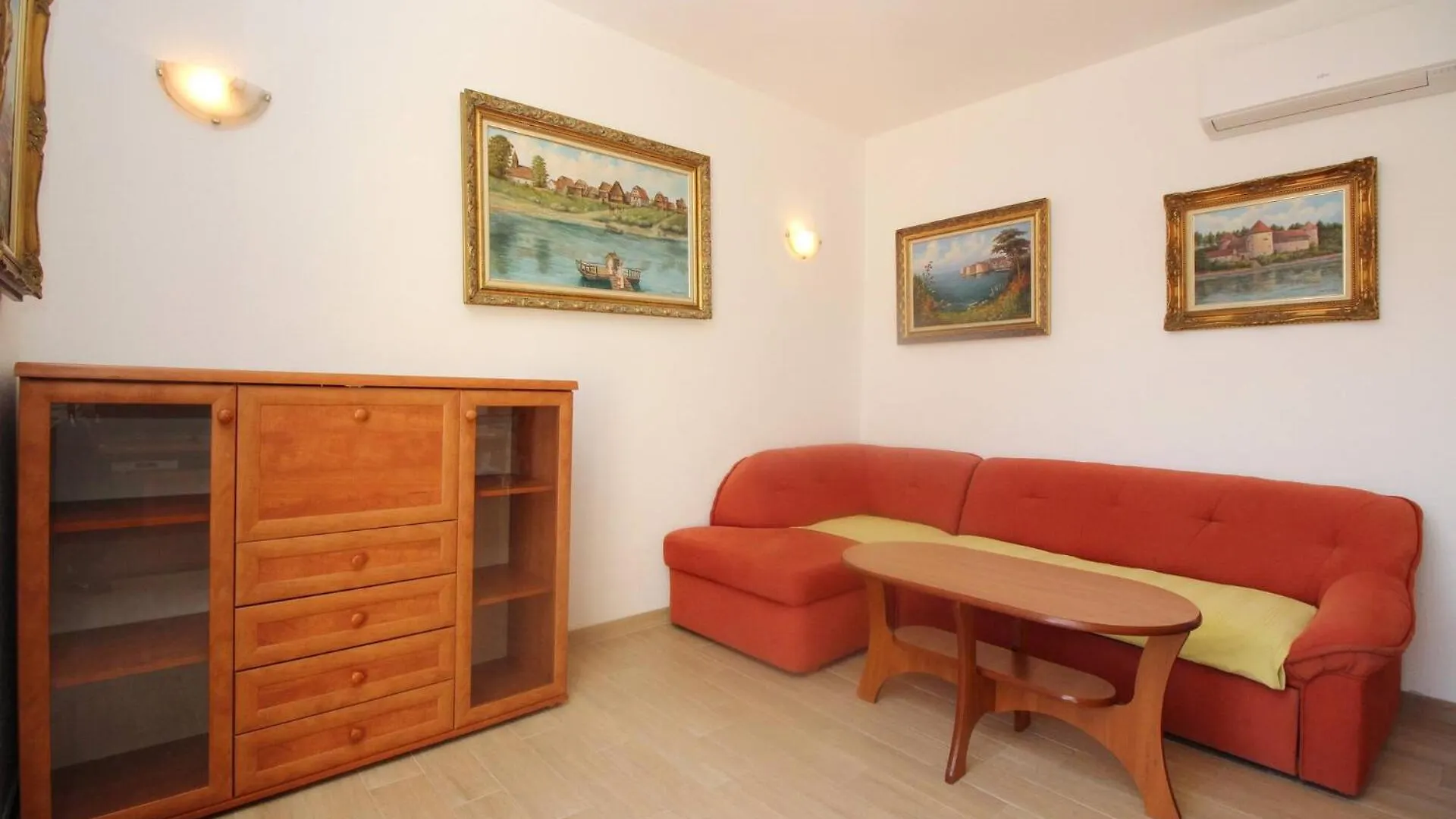 Apartments Mrkus Baska  0*, Baska (Krk) Croatia