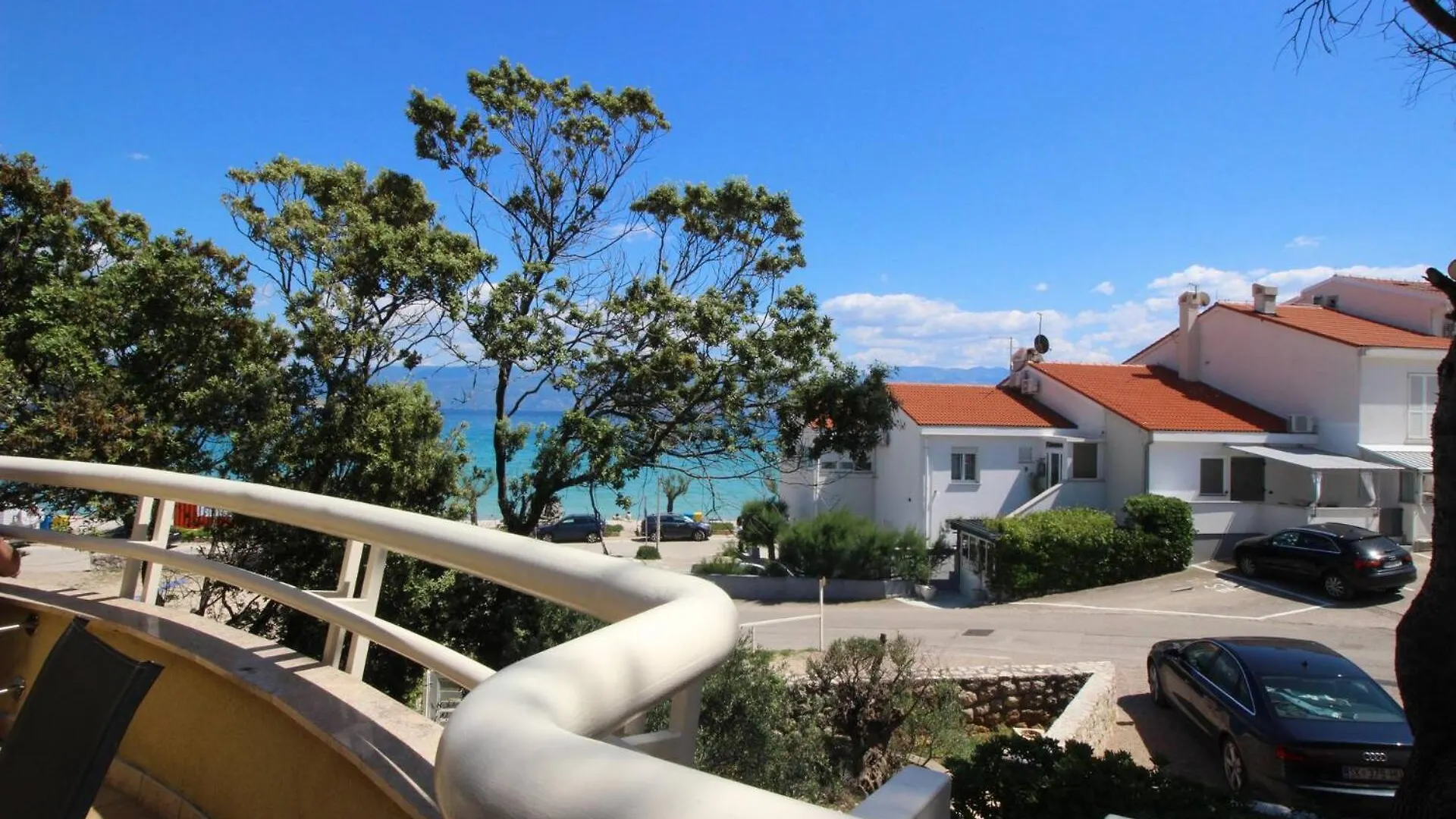 Apartments Mrkus Baska  Baska (Krk)
