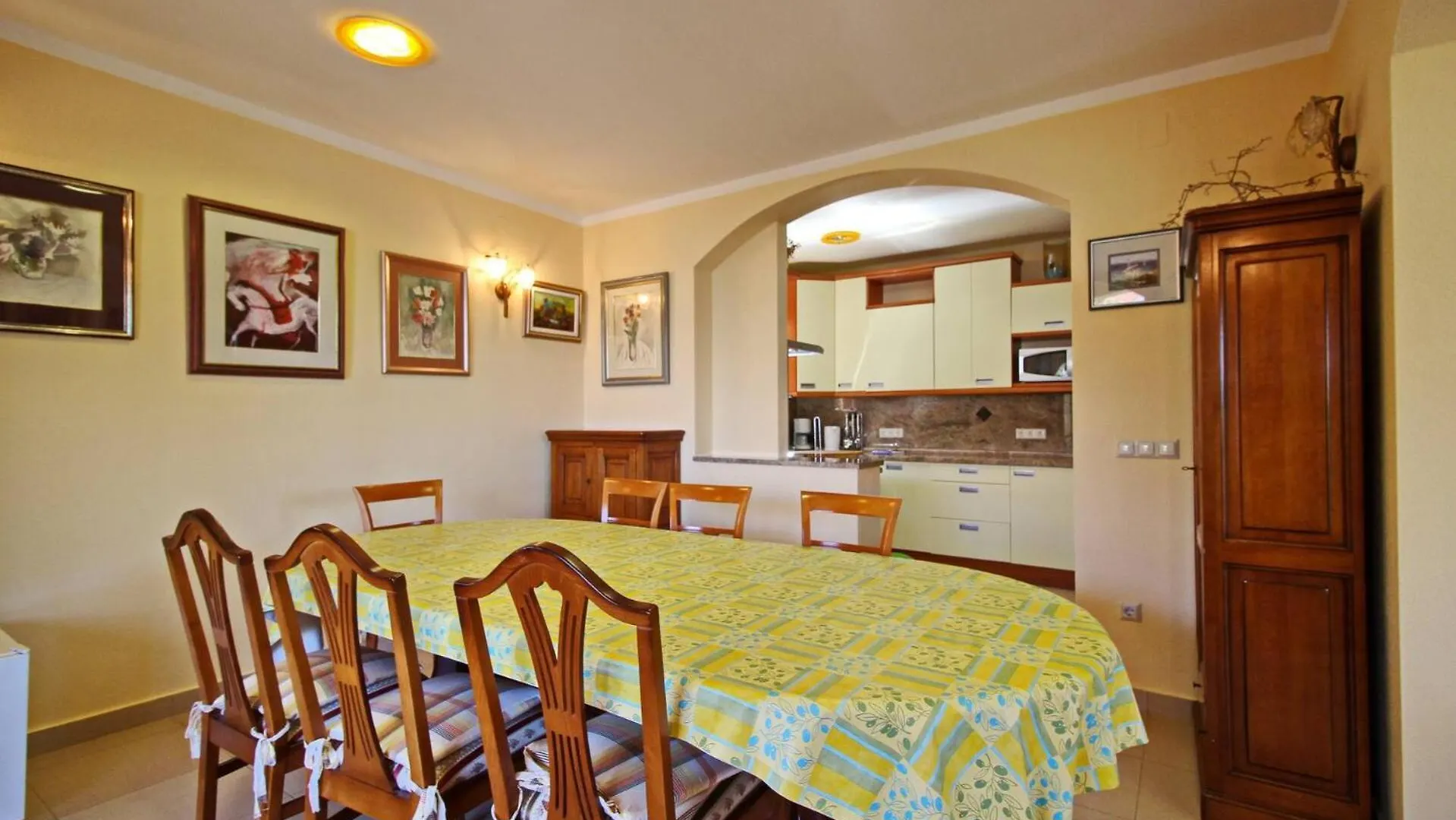 Apartments Mrkus Baska  0*, Baska (Krk)