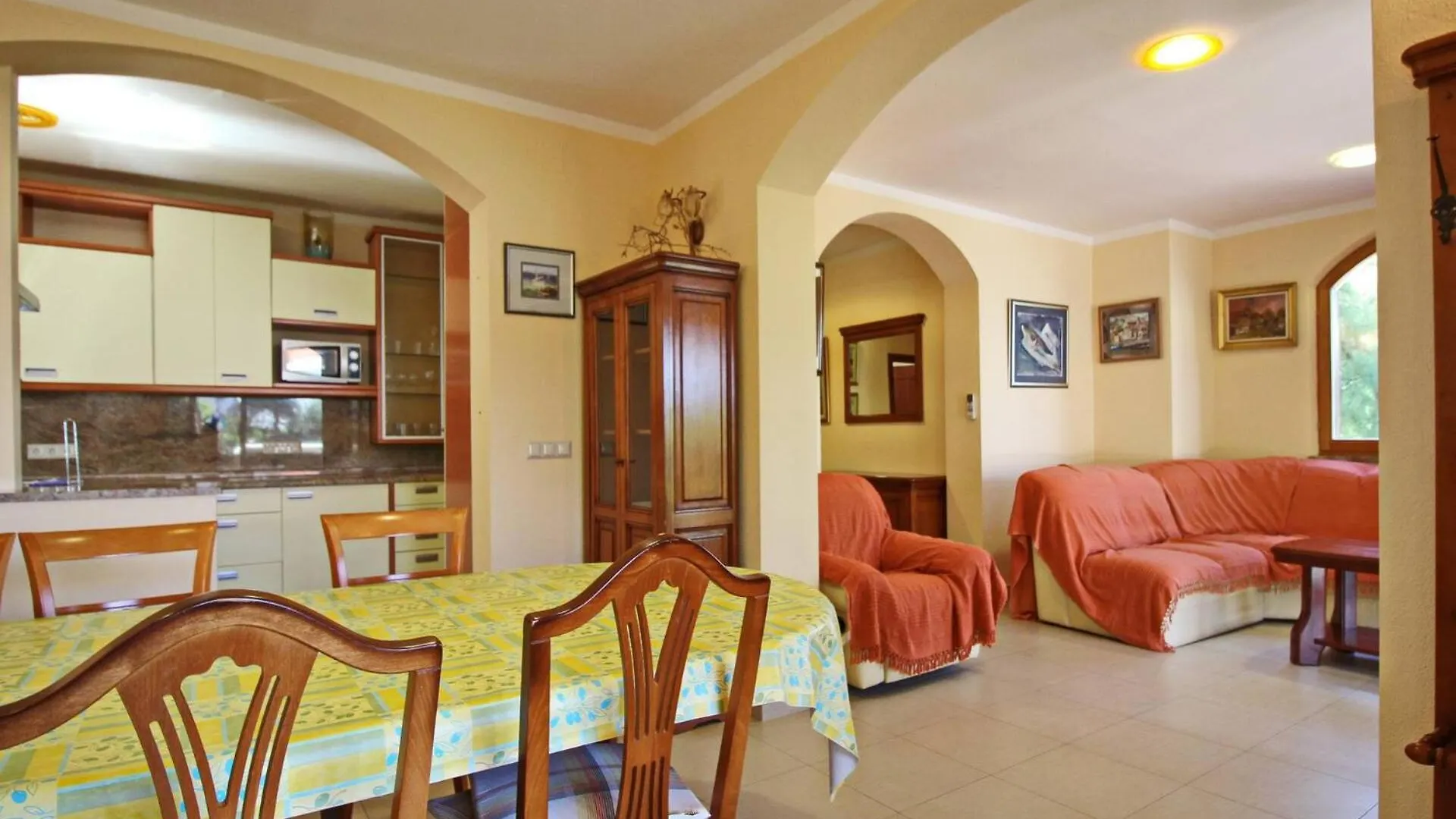 Apartments Mrkus Baska  0*, Baska (Krk) Croatia