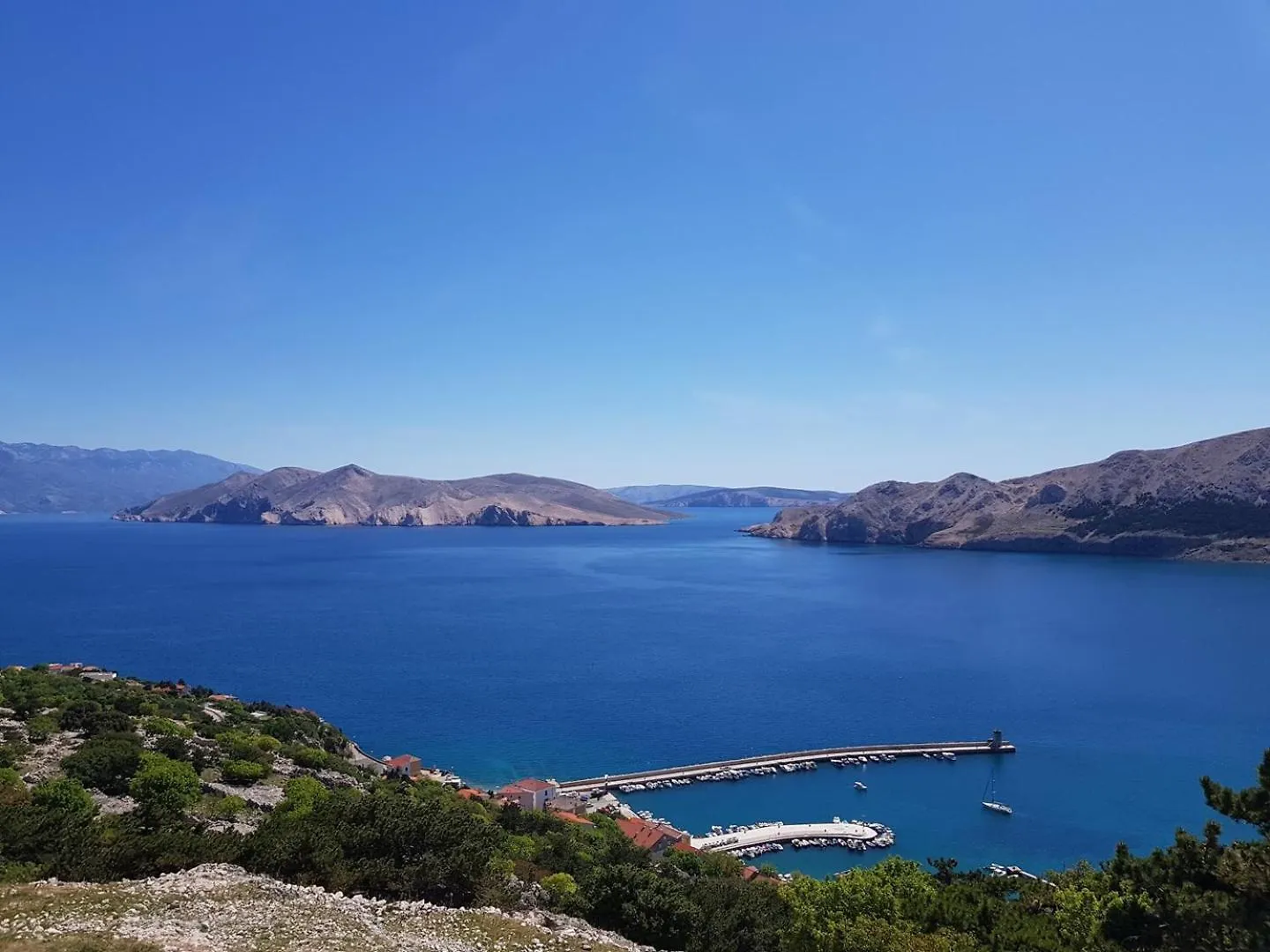 Guest house Apartments Mrkus Baska  Croatia