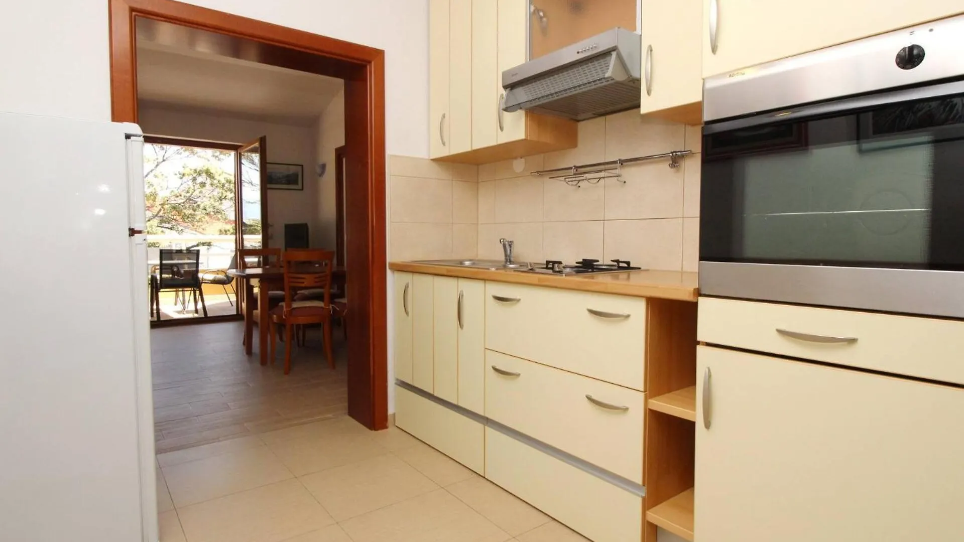 Apartments Mrkus Baska  0*, Baska (Krk)
